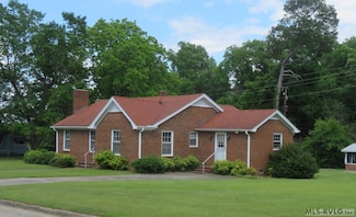 218 Jefferson St, Roanoke Rapids, NC 27870