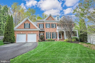 6424 Recreation Ln, Falls Church, VA 22041