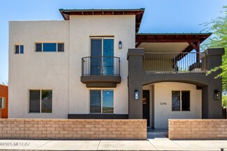 5240 S Nightbloom Way, Tucson, AZ 85747