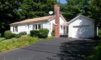 507 Turner St, Auburn, ME 04210