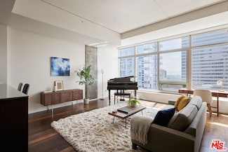 1155 S Grand Ave Unit 1307, Los Angeles, CA 90015