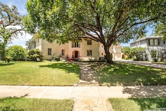 2235 W Kings Hwy, San Antonio, TX 78201
