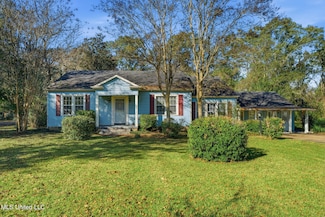 1413 N Jackson St, Brookhaven, MS 39601