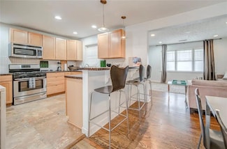 977 Pegg Rd, Atlanta, GA 30344