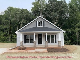 404 N Peterson St, Stanley, NC 28164
