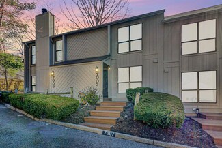 7007 Pine Ct, Roanoke, VA 24018