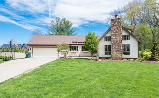 11814 Nickels Dr NW, Grand Rapids, MI 49534