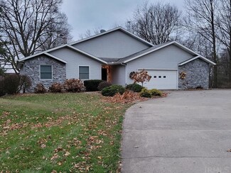 505 W Stones Hill Rd, Ligonier, IN 46767