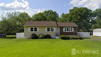 417 Lodge St, Piscataway, NJ 08854