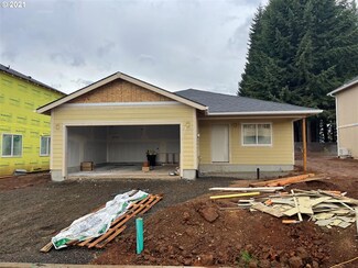 1005 NW Highlands Loop, Willamina, OR 97396
