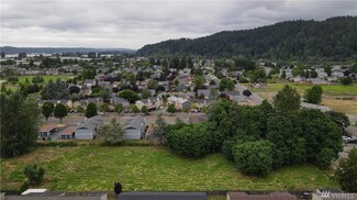 5706 Parker Rd E, Sumner, WA 98390