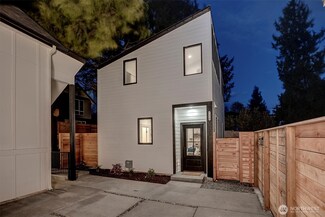 7350 21st Ave NW, Seattle, WA 98117