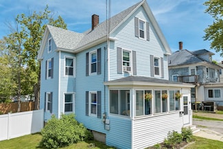 51 Strafford St, Laconia, NH 03246