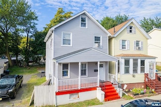 276 New St, Orange, NJ 07050