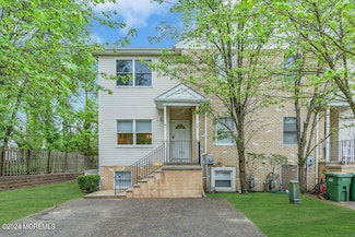 46 Tova Dr, Lakewood, NJ 08701