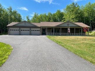 68 Garrett Way, Sidney, ME 04330