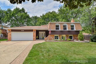 1588 S Lorraine Rd, Wheaton, IL 60189