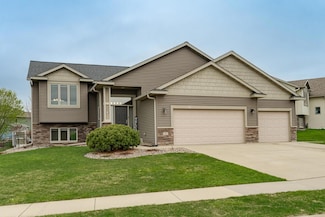 2401 Ashland Dr NW, Rochester, MN 55901