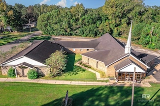1517 Hand Ave, Bay Minette, AL 36507