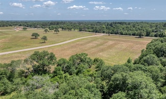 249 Bellwood Lake Ln, Bellville, TX 77418