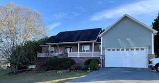 1850 Pheasant Crossing Dr, Dandridge, TN 37725