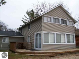 3843 Traver Dr, National City, MI 48748