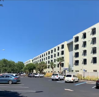 701 S Madison Ave Unit 422, Clearwater, FL 33756
