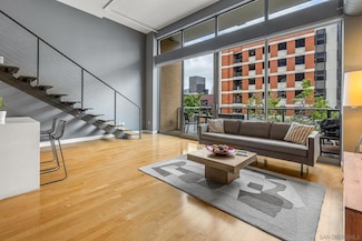 575 6th Ave Unit 207, San Diego, CA 92101