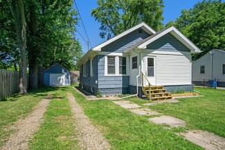 427 Keyes Dr, Kalamazoo, MI 49004