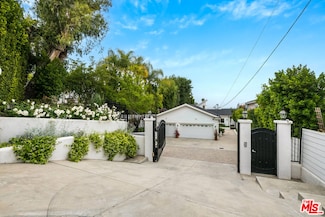 14539 Valley Vista Blvd, Sherman Oaks, CA 91403