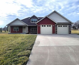 625 N Haag Rd, Montgomery, IN 47558