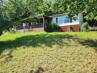 147 Country Estates Rd, Fairmont, WV 26554