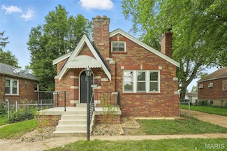 8609 Engler Ave, Saint Louis, MO 63114