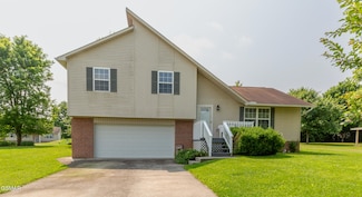 1605 Country Meadows Dr, Sevierville, TN 37862