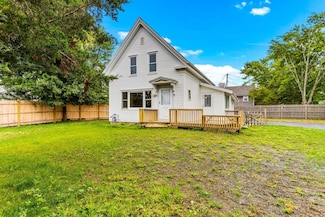 11 Natal Ave, East Falmouth, MA 02536