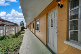 2113 Lakeview Dr Unit 1B, Sebring, FL 33870