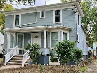 214 1st St, Ithaca, NY 14850