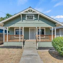 3306 40th St, Sacramento, CA 95817