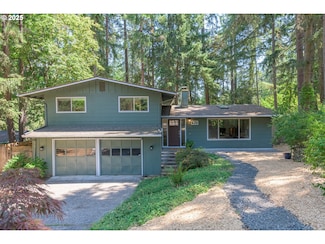 90 Coachman Dr, Eugene, OR 97405
