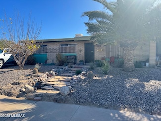 7048 N Northlight Dr, Tucson, AZ 85741
