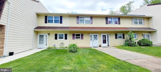 6 La Cascata, Clementon, NJ 08021