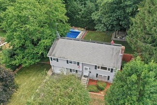 12 Malden Dr, Webster, MA 01570