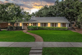 3815 Latma Dr, Houston, TX 77025