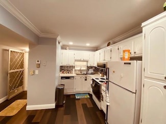 8990 S Hollybrook Blvd Unit 301, Pembroke Pines, FL 33025