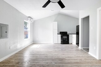 151 Hopi St, San Antonio, TX 78211