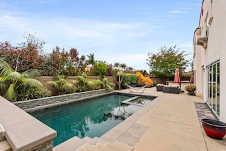1017 Scarlet Way, Encinitas, CA 92024