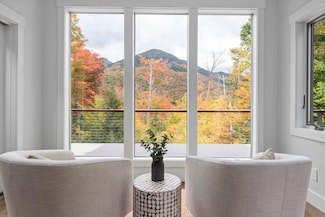 156 Black Mountain Rd, Lincoln, NH 03251