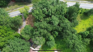 164 Tinker Rd, Nashua, NH 03063
