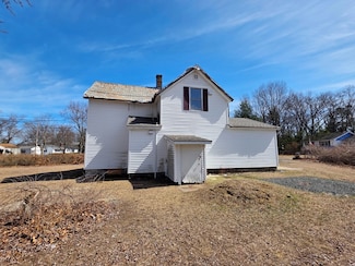 81 Mccarthy Ave, Chicopee, MA 01020