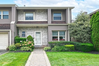 226 Oakview Ave, Oceanside, NY 11572